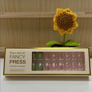 Fancy Press Nail Art Set 8 - Green and Pink